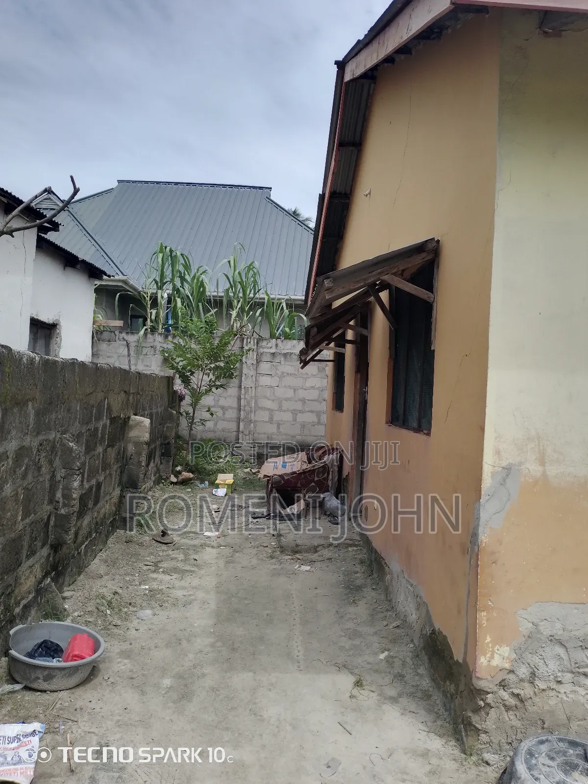 10bdrm House in Tanzania Daresalaam, Ilala for sale