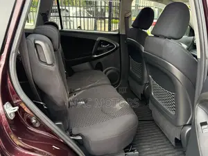 Toyota Vanguard 2010 Burgundy