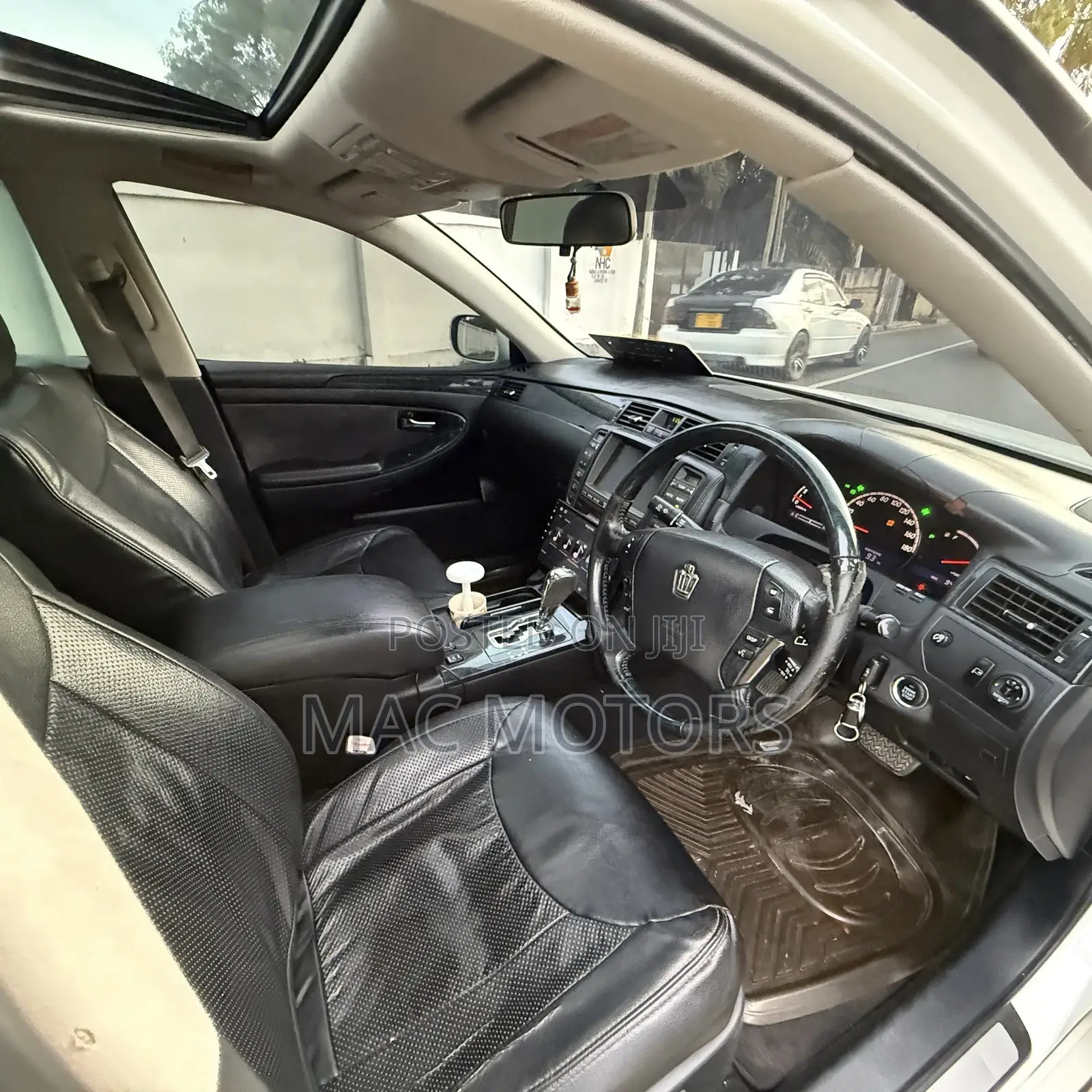 Toyota Crown 2007 White