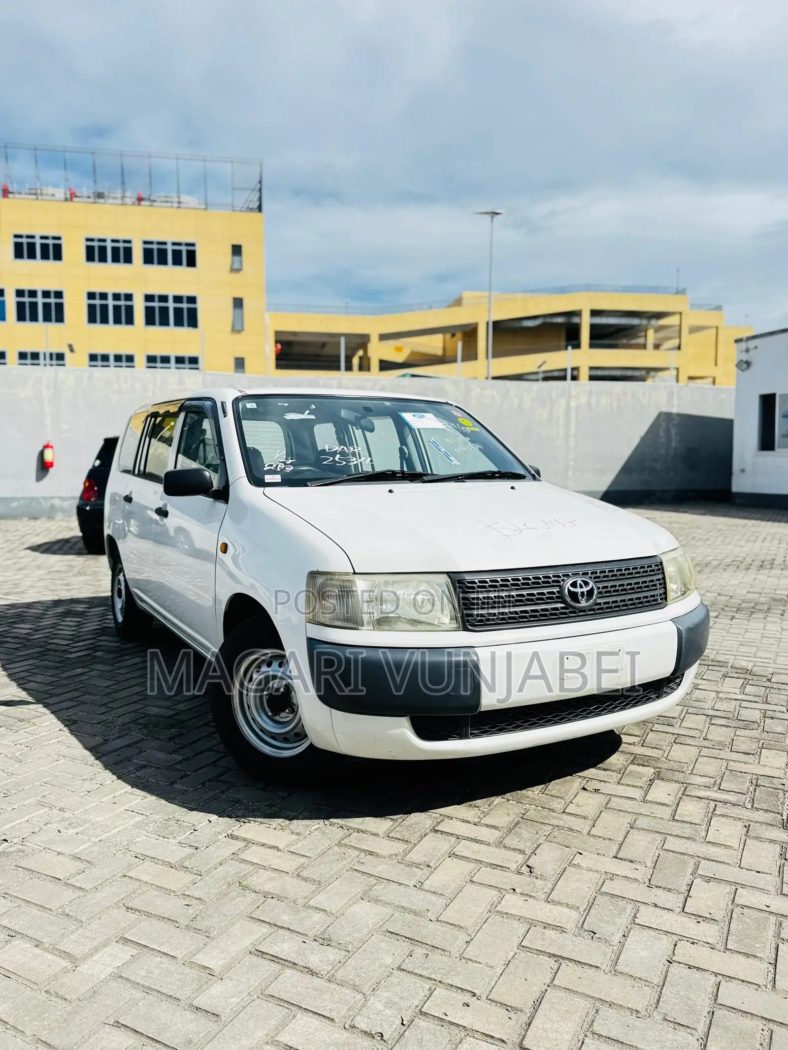 Toyota Probox 2005 White