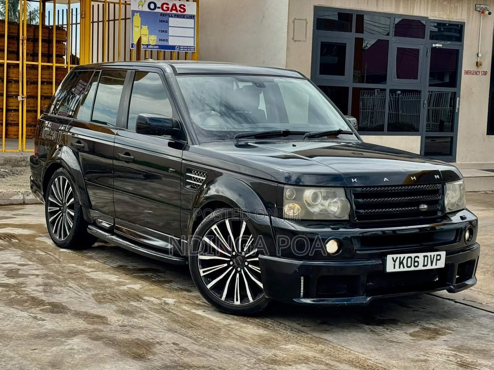 Land Rover Range Rover Sport HSE 4x4 (4.4L 8cyl 6A) 2009 Black