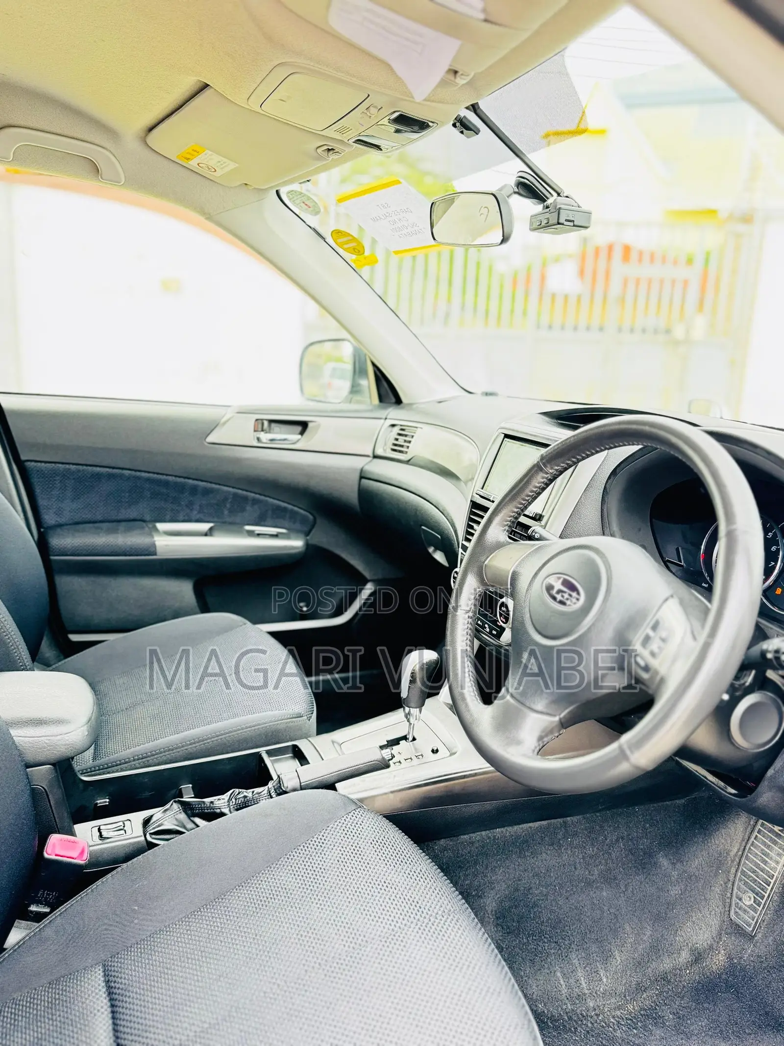 Subaru Forester 2011 Pearl