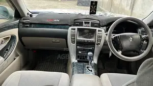 Toyota Crown 2006 Silver