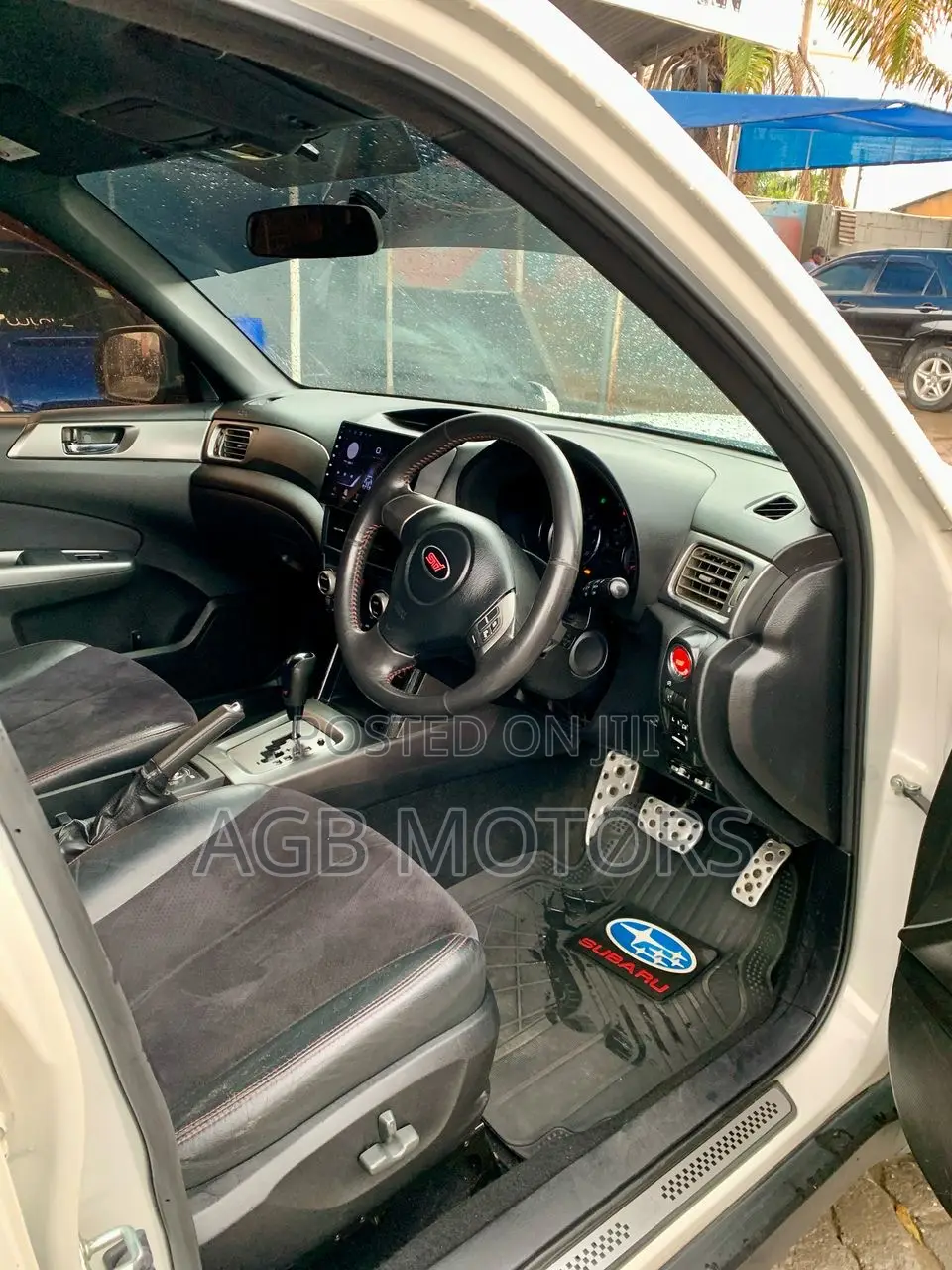 Subaru Forester 2010 Pearl