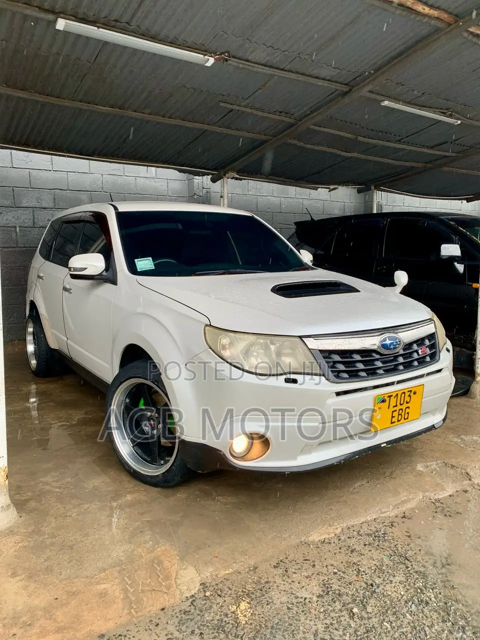 Subaru Forester 2010 Pearl