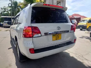 Toyota Land Cruiser 4.5 V8 TD GX-R 2010 White