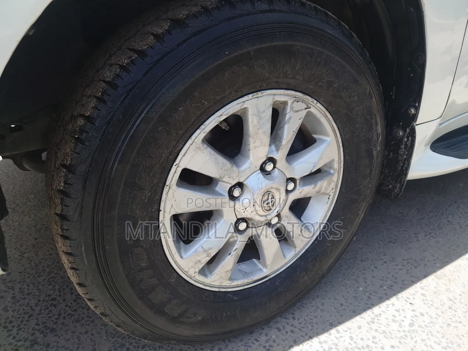 Toyota Land Cruiser 4.5 V8 TD GX-R 2010 White