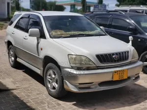 Toyota Harrier 2003 White