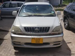 Toyota Harrier 2003 White