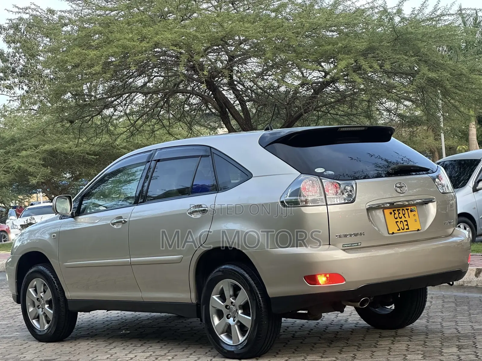 Toyota Harrier 2.4 2007 Beige