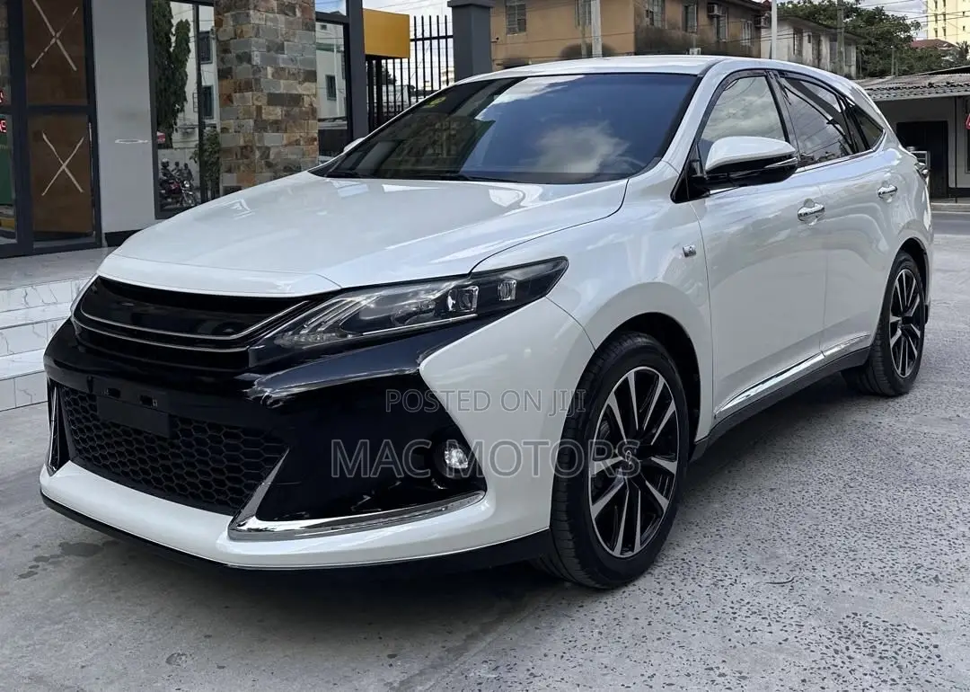 Toyota Harrier 2.0 2015 Off white