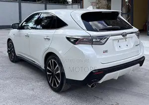 Toyota Harrier 2.0 2015 Off white