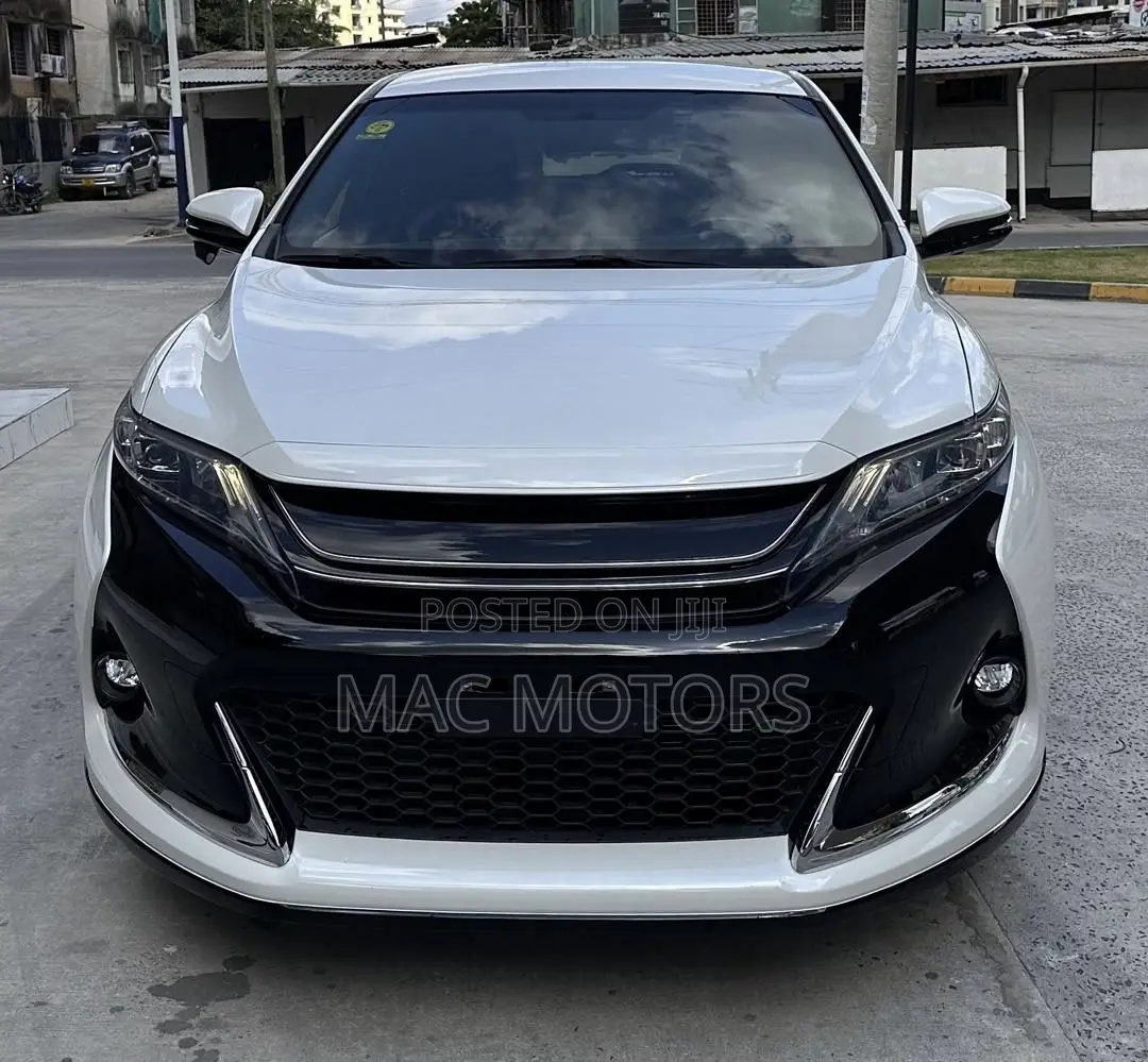 Toyota Harrier 2.0 2015 Off white