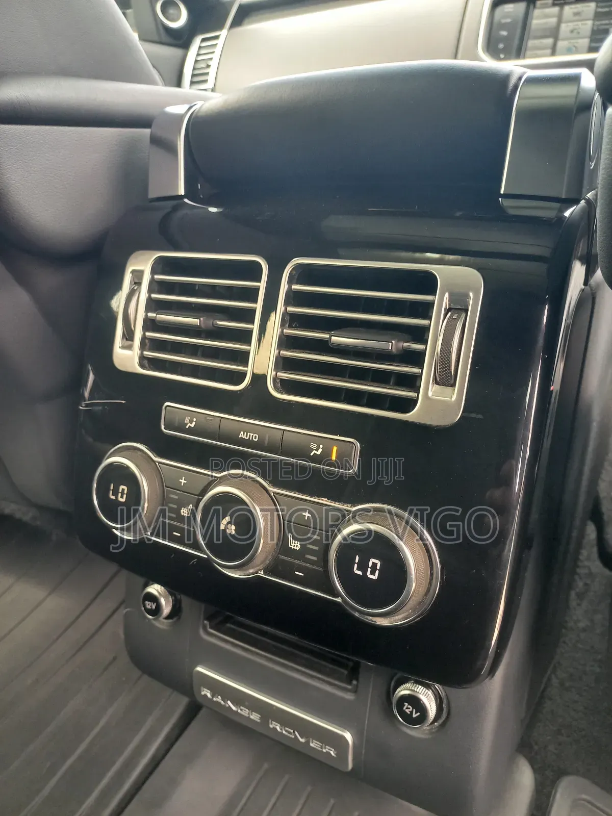 Land Rover Range Rover Vogue 2016 Silver