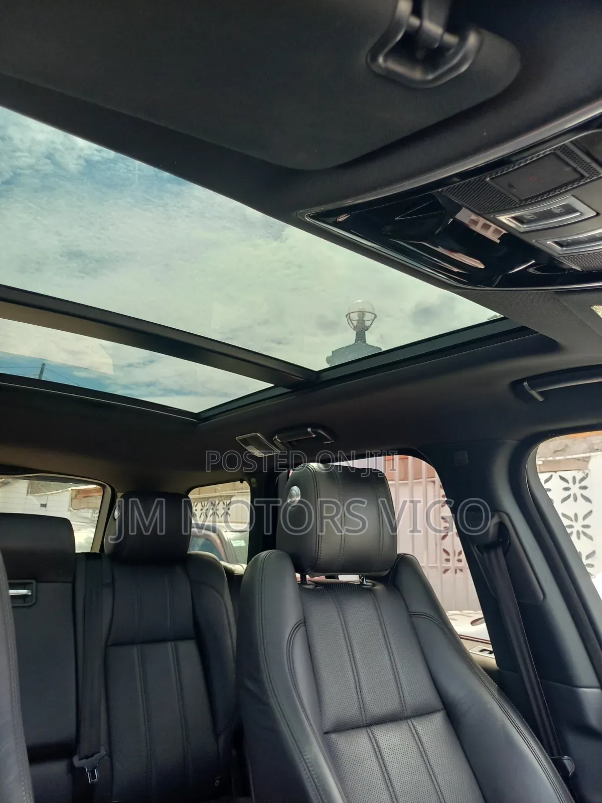 Land Rover Range Rover Vogue 2016 Silver