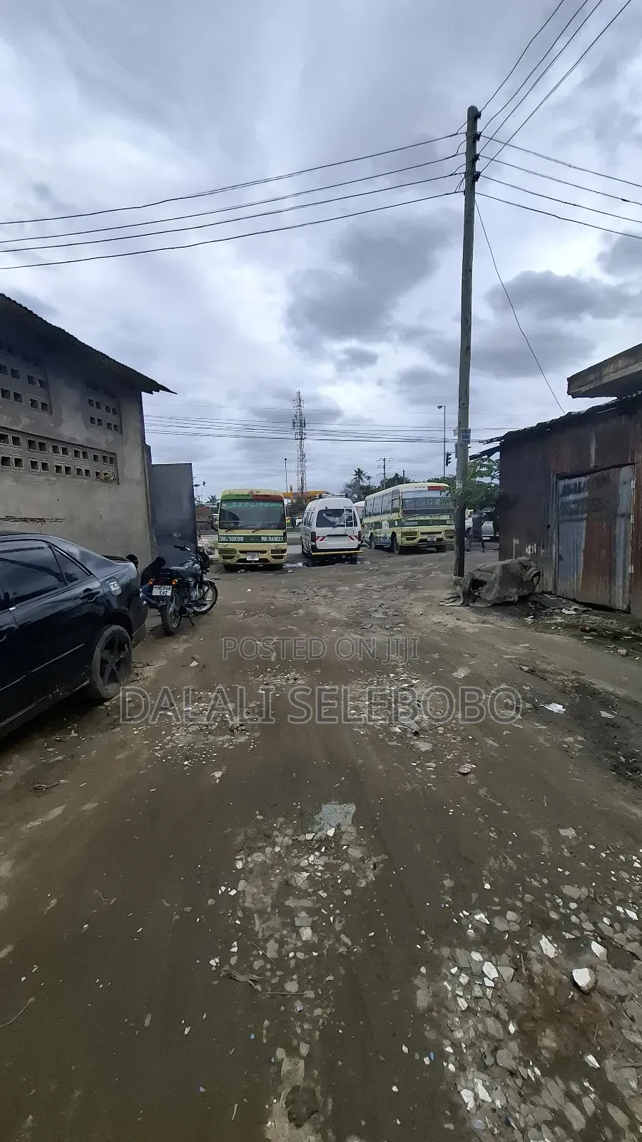 Plot 4 Investment Office or Ware House% We Look Main Road
