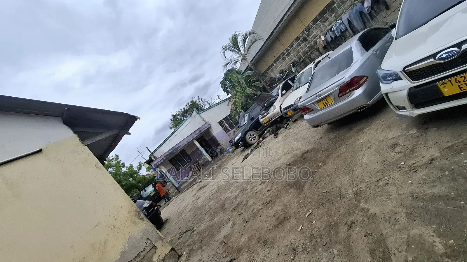Plot 4 Investment Office or Ware House% We Look Main Road