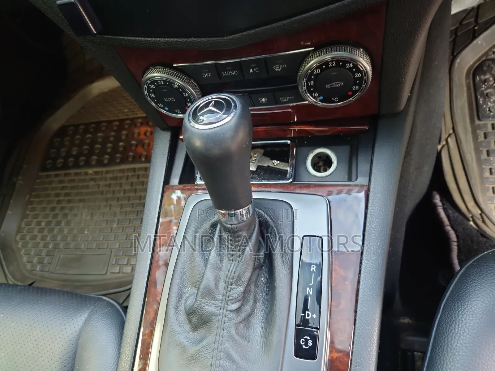 Mercedes-Benz C-Class C 180 Kompressor (S204) 2008 Red