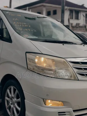 Toyota Alphard 2.4 Petrol FWD 2005 White