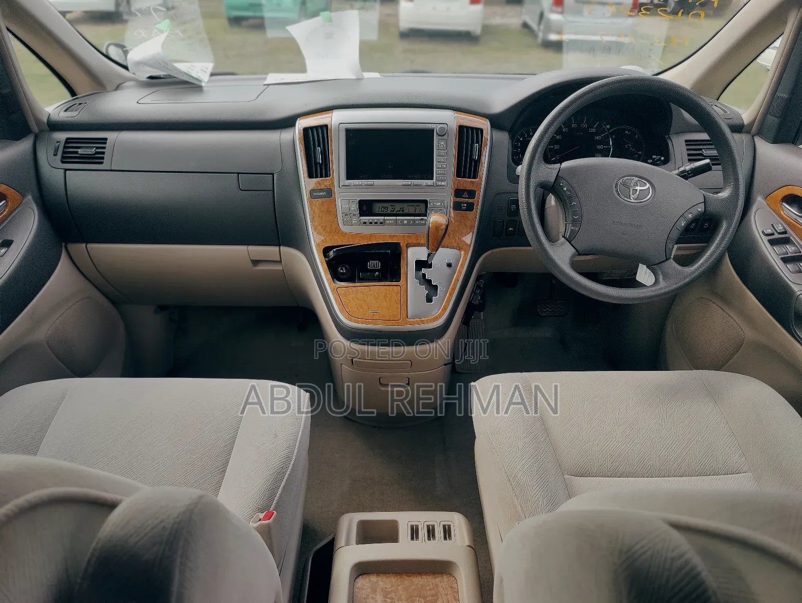 Toyota Alphard 2.4 Petrol FWD 2005 White