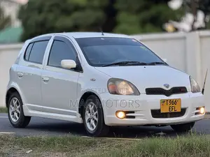 Toyota Vitz 1.3 FWD 5dr 2002 White