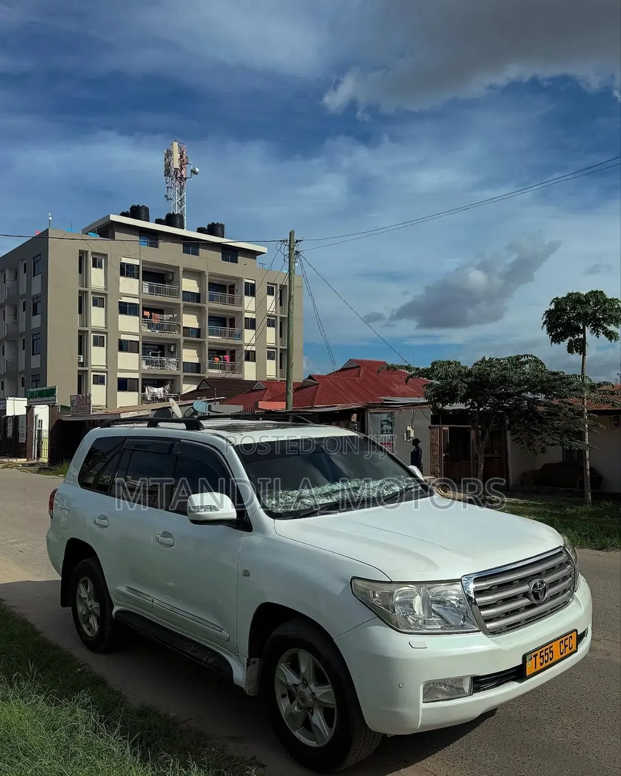 Toyota Land Cruiser 2009 White