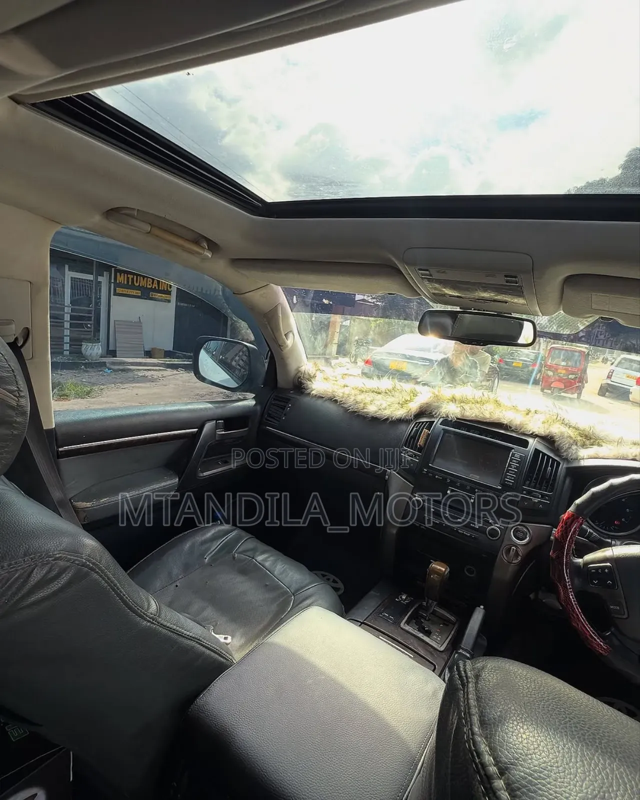 Toyota Land Cruiser 2009 White