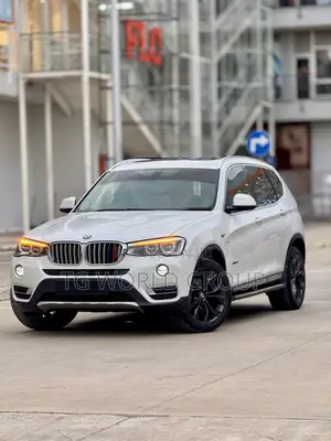 BMW X3 sDrive28i 4dr SUV (2.0L 4cyl Turbo 8A) 2015 White