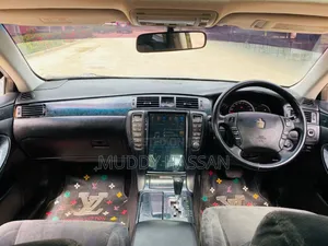 Toyota Crown Royale 2005 Silver
