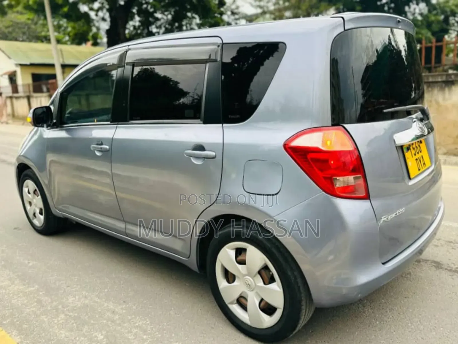 Toyota Ractis 2008 Gray