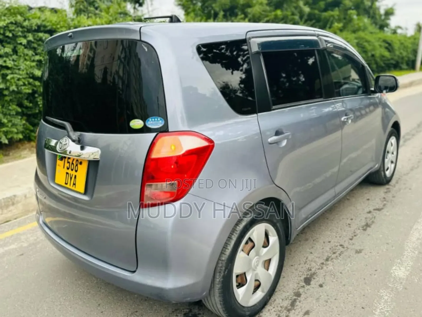 Toyota Ractis 2008 Gray