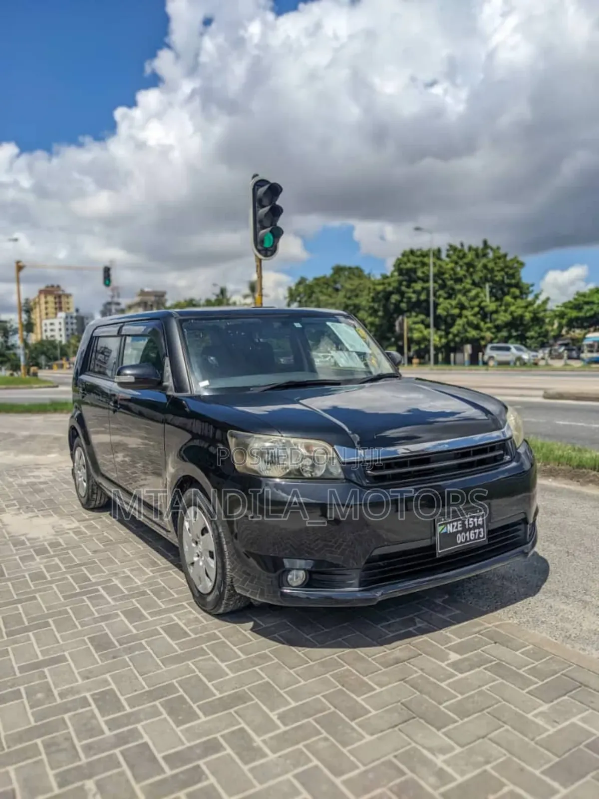 Toyota Corolla Rumion Hatchback 1.8 AWD 2011 Black