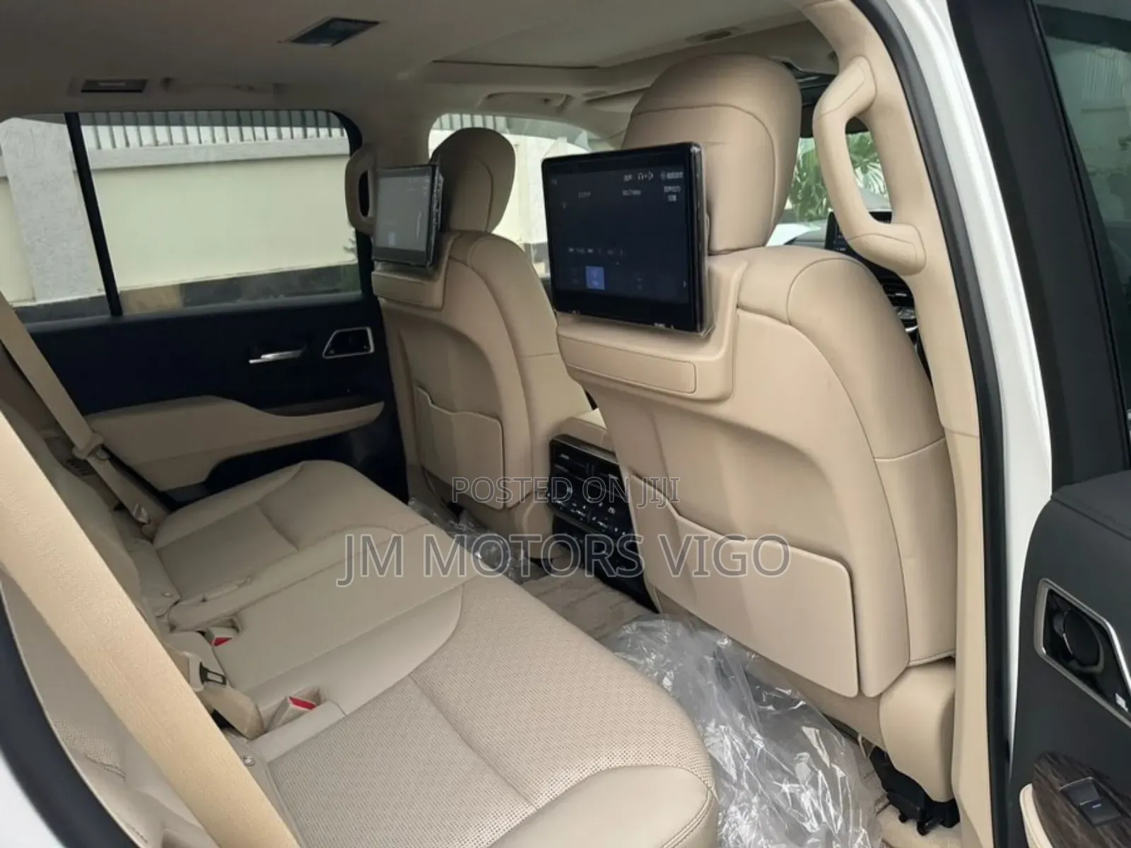 Toyota Land Cruiser 2023 White