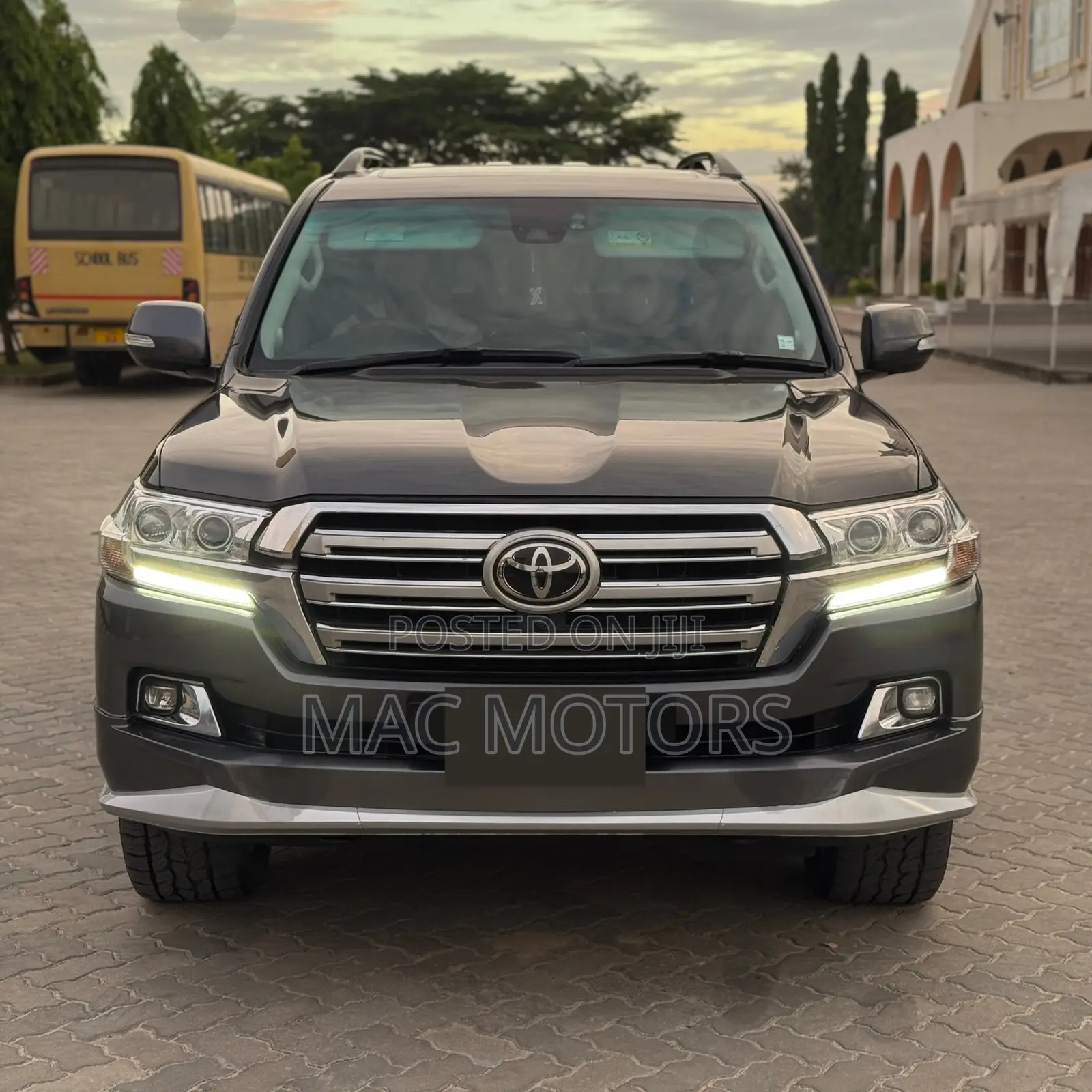 Toyota Land Cruiser 2017 Gray