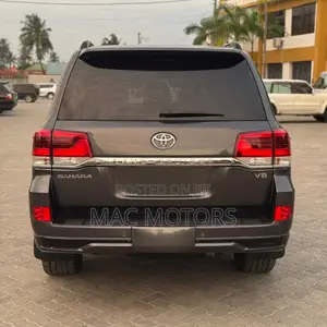Toyota Land Cruiser 2017 Gray