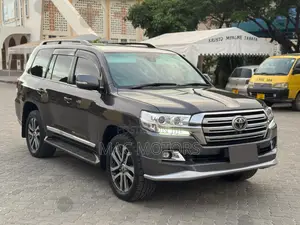 Toyota Land Cruiser 2017 Gray