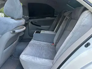 Toyota Crown 2006 White