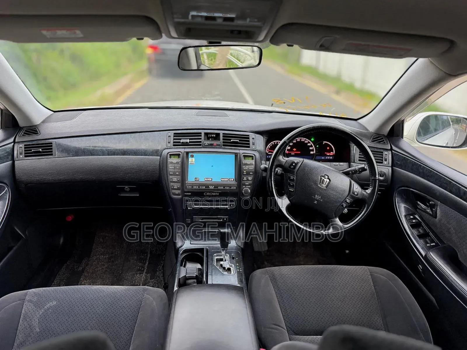 Toyota Crown 2006 White