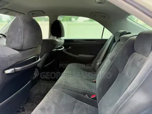 Toyota Crown 2006 White
