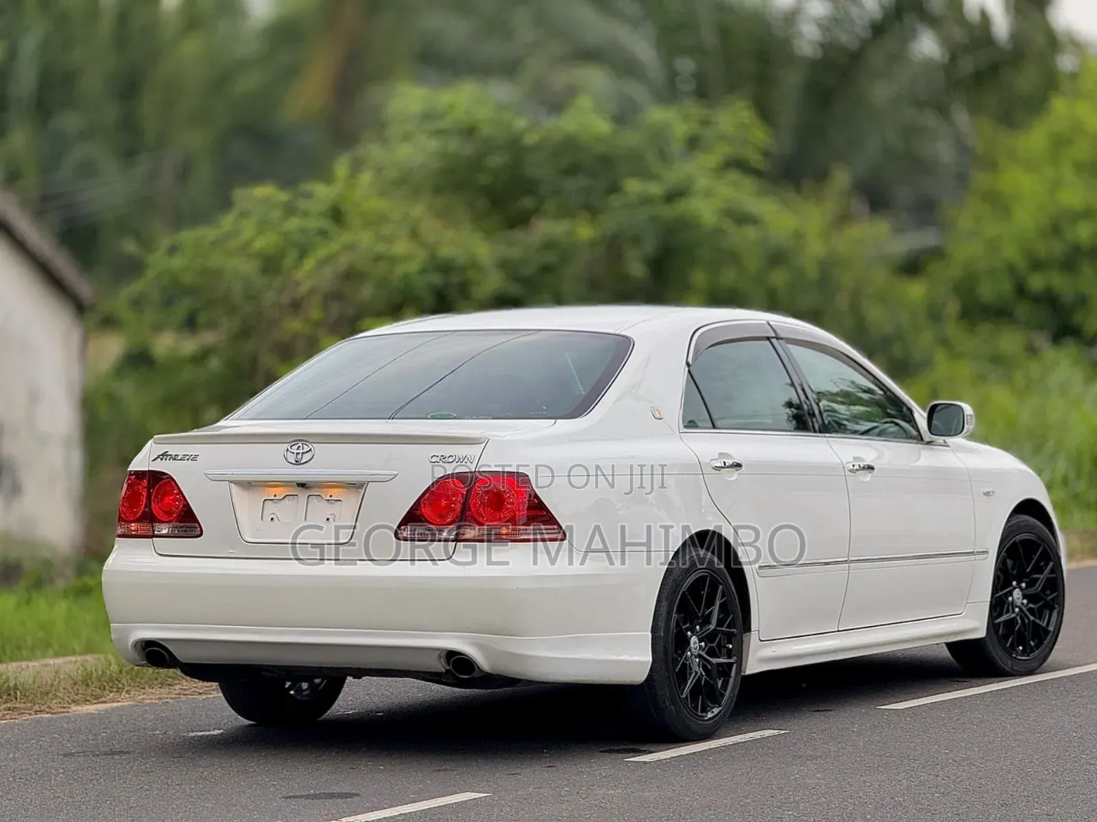 Toyota Crown 2006 White
