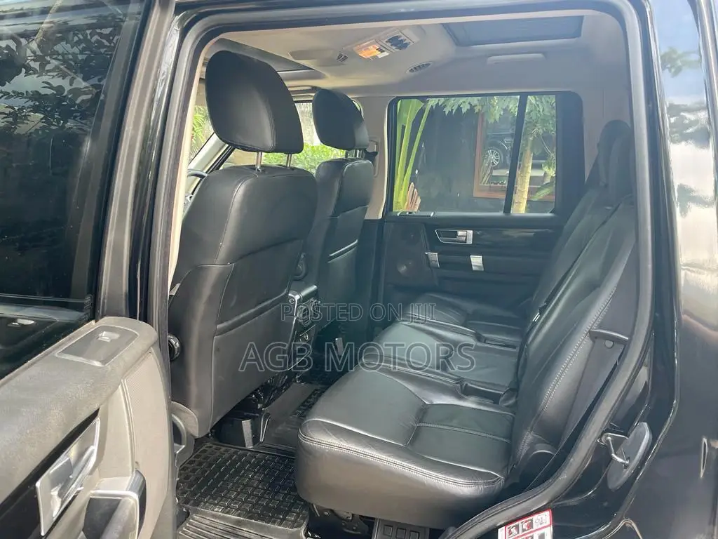Land Rover Discovery 2010 Black