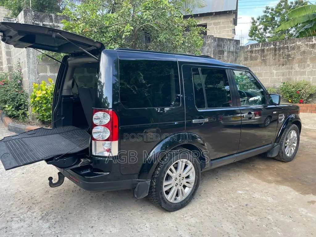 Land Rover Discovery 2010 Black