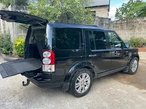Land Rover Discovery 2010 Black