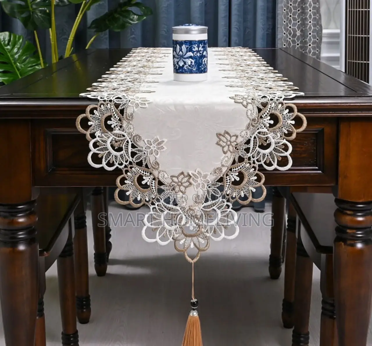 Table Runner