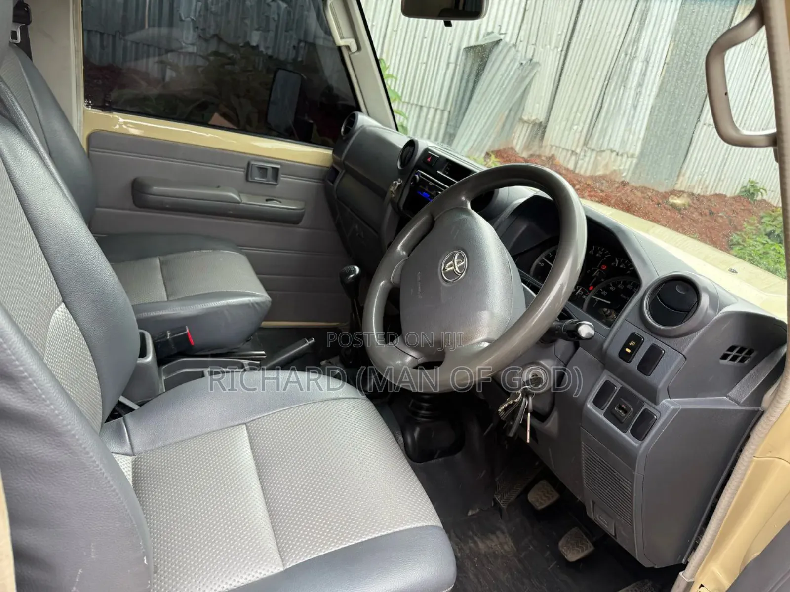 Toyota Land Cruiser 2014 Beige
