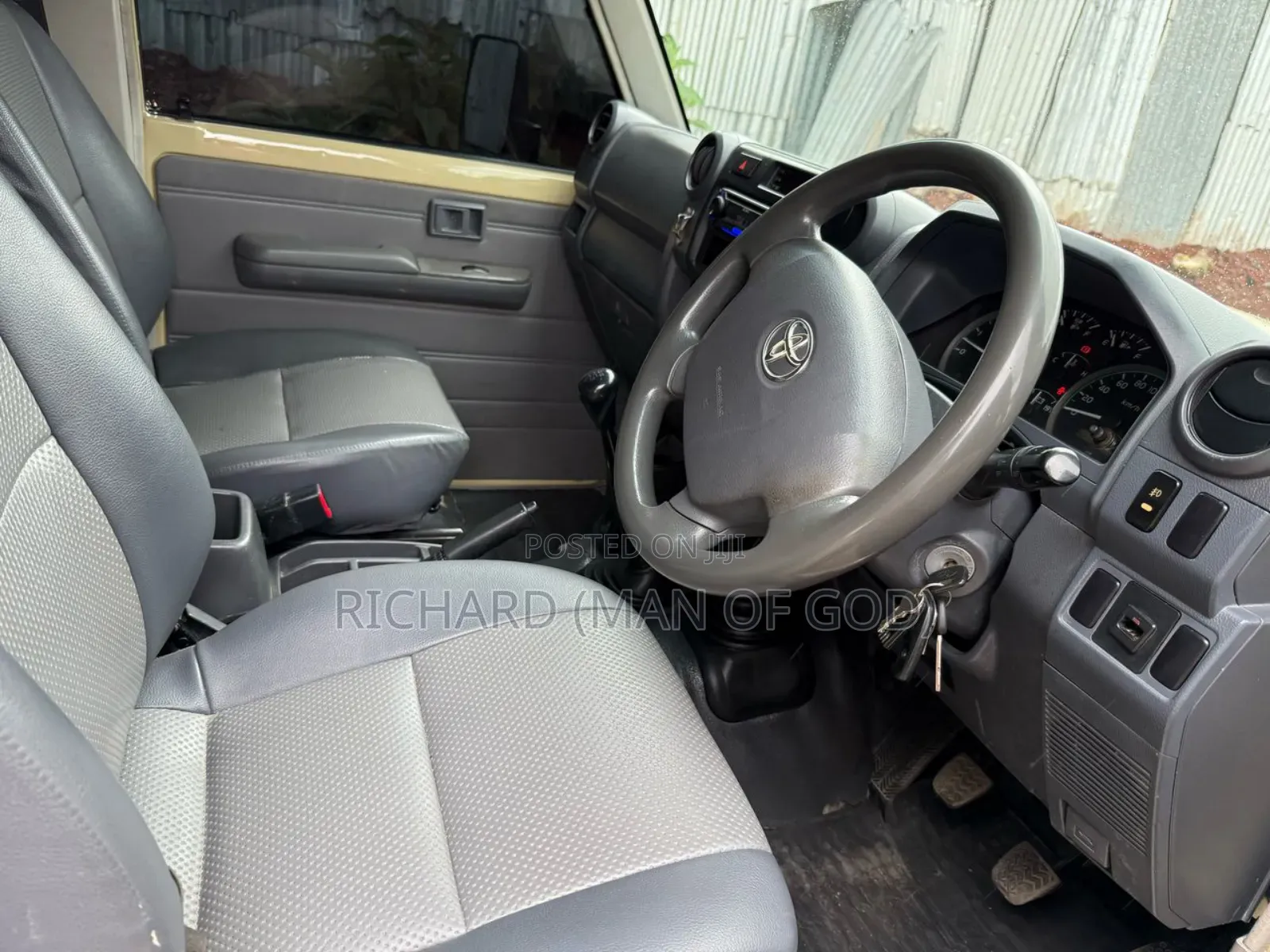 Toyota Land Cruiser 2014 Beige
