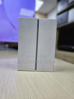 Apple iPad 9.7 64 GB Gray