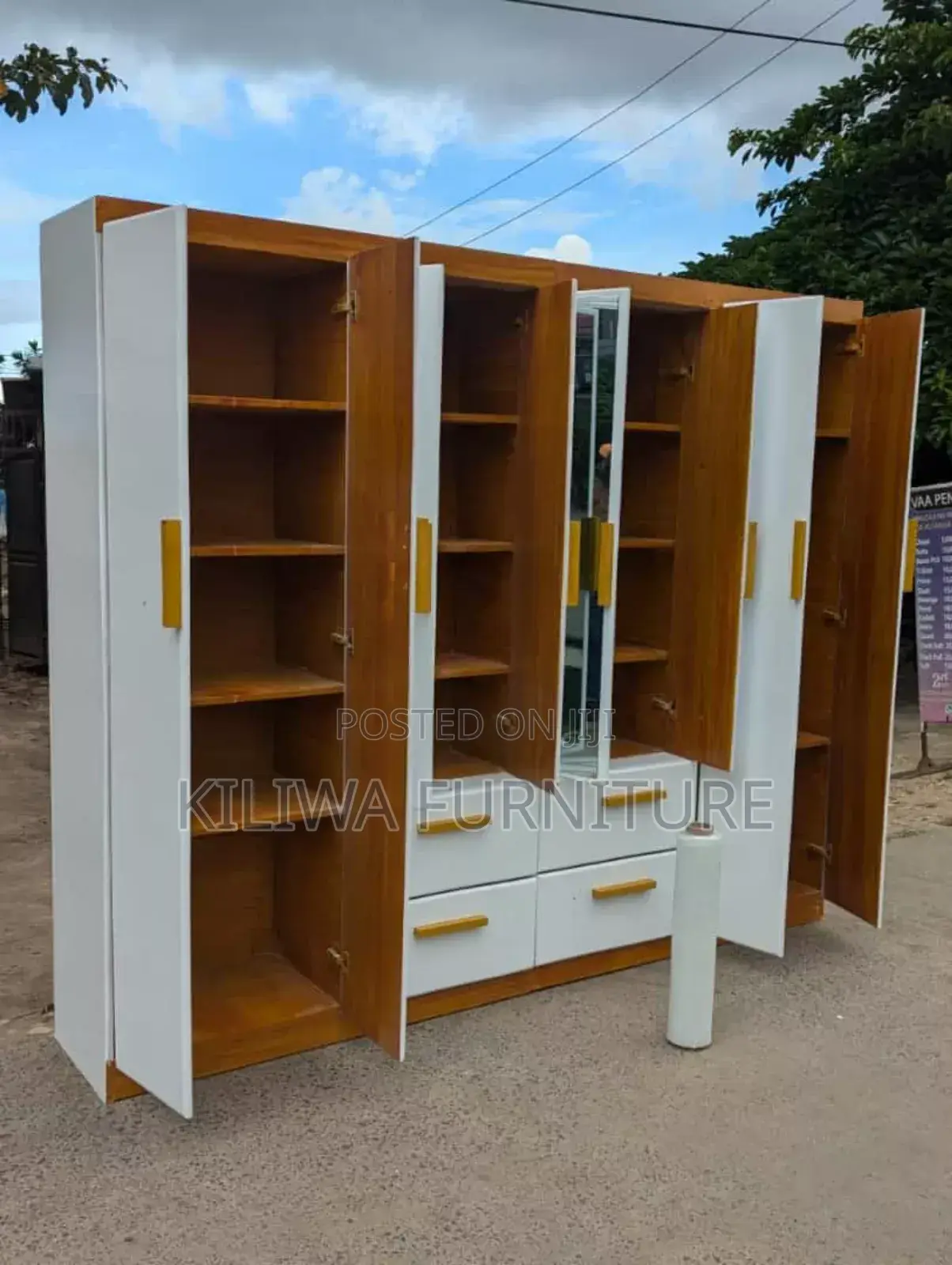 Eight Door Wordrobe