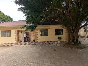 Furnished 8bdrm House in Complex, Masaki for rent