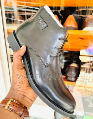 Buti Za Clarks Za Ngozi Imara Sana